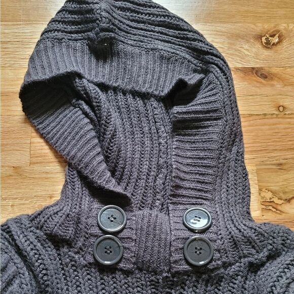 Derek Heart Bell Sleeve Sweater could be Dress or Tunic Length Medium - Picture 2 of 5